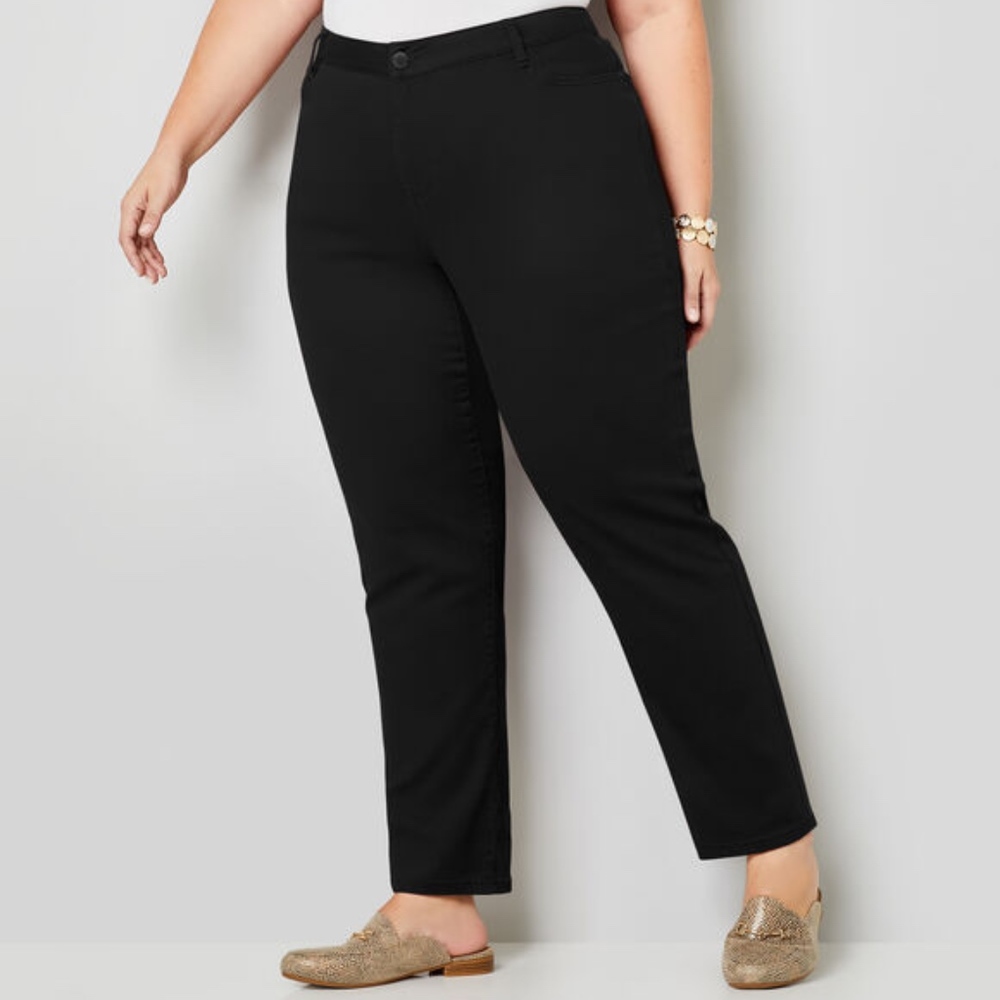 Avenue Straight Leg Knit Denim Black NWT